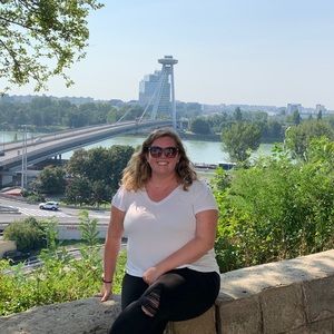 Meet your Posher, Hannah